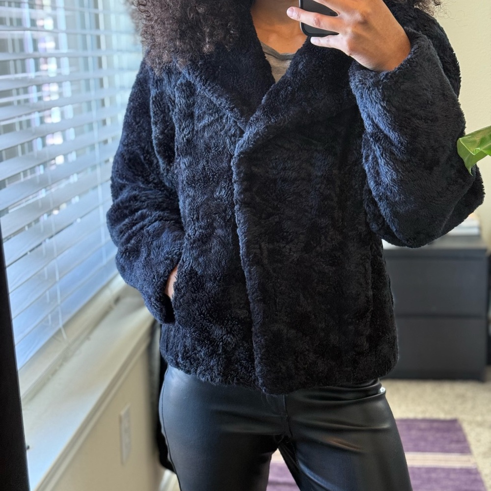 Chic Black Faux Fur Jacket